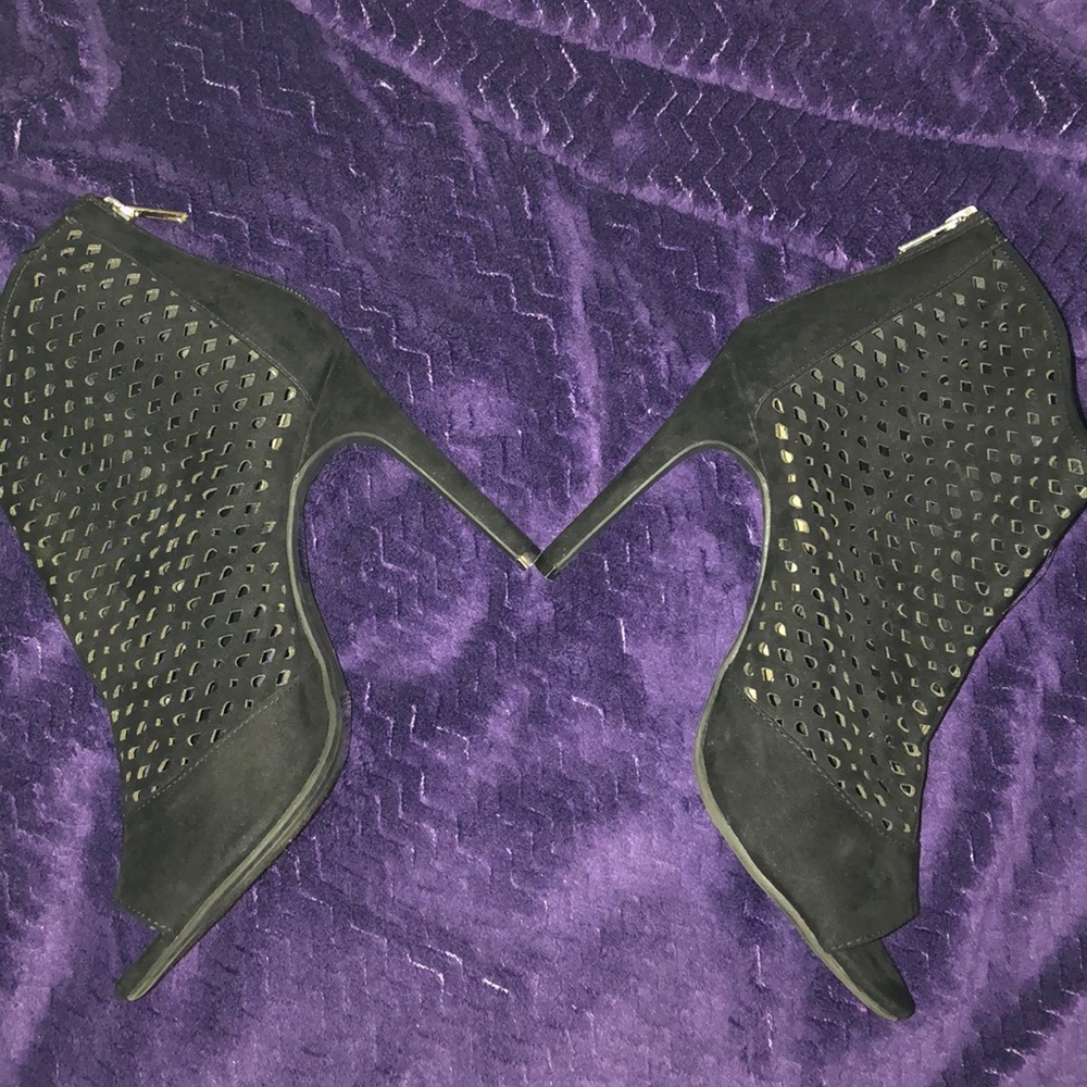 Black heeled booties